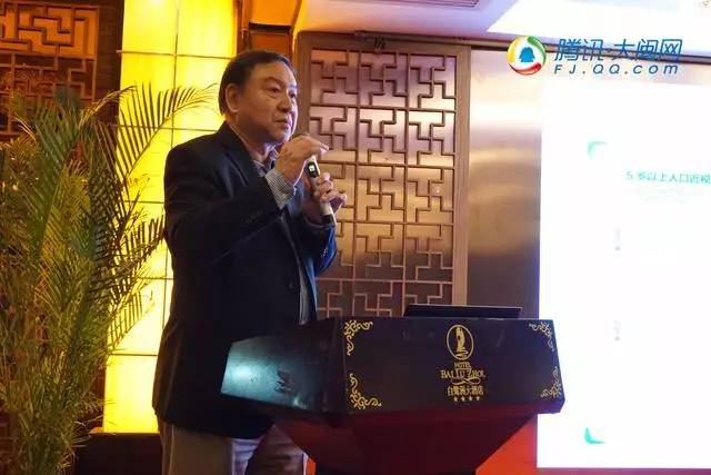 易游体育集团赵堪兴教授较新演讲：增加户外活动时间可以 预防孩子近视