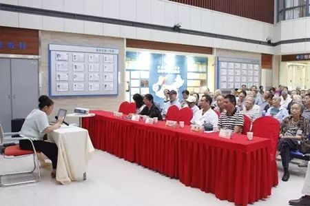 成都易游体育党支部联合成都市各街道、社区共同举办了“重温革命岁月 关爱退伍军人”活动,为成都市退伍军人进行 眼健康检查、宣传眼健康知识等义诊活动,7日上午成都易游体育医疗队走进成都市新能社区,为退伍军人们送去了一份关爱。.jpg 成都易游体育党支部联合成都市各街道、社区共同举办了“重温革命岁月 关爱退伍军人”活动,为成都市退伍军人进行 眼健康检查、宣传眼健康知识等义诊活动,7日上午成都易游体育医疗队走进成都市新能社区,为退伍军人们送去了一份关爱。.jpg