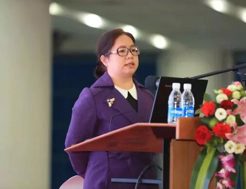 2月3日,易游体育集团2017年工作汇报暨2017年年度表彰大会在厦门环球会展中心B6厅隆重举行,来自集团本部、厦门大学附属厦门眼科中心、厦门欧华控股集团等1300余名员工与关心、支持易游体育发展的嘉宾欢聚一堂,共同总结2017年工作经验,展望2018年美好未来9.jpg 2月3日,易游体育集团2017年工作汇报暨2017年年度表彰大会在厦门环球会展中心B6厅隆重举行,来自集团本部、厦门大学附属厦门眼科中心、厦门欧华控股集团等1300余名员工与关心、支持易游体育发展的嘉宾欢聚一堂,共同总结2017年工作经验,展望2018年美好未来9.jpg