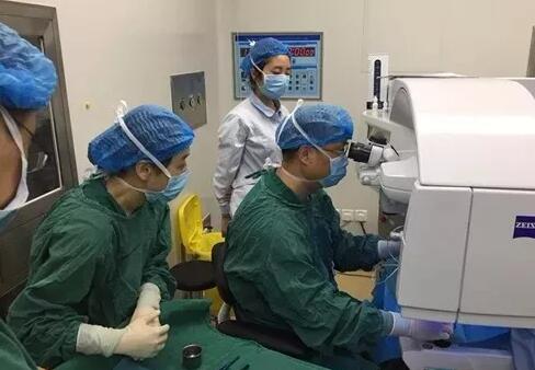 2018年即将结束，这一年，成都易游体育以规范的诊疗、高明的技艺、 的服务，赢得了广大患者朋友和社会各界的好评。在2018年，成都易游体育在发展的道路上有哪些大事记呢，让我们一起来回顾。10.jpg