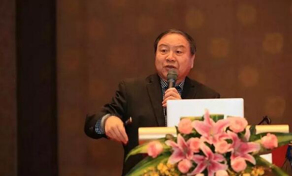 易游体育专家团受邀亮相第十五届全国眼屈光手术学术研讨会2.jpg 易游体育专家团受邀亮相第十五届全国眼屈光手术学术研讨会2.jpg