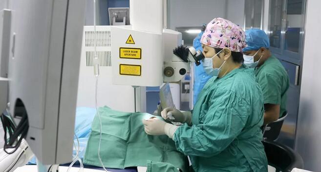 许昌易游体育美女护士摘记感言1.jpg 许昌易游体育美女护士摘记感言1.jpg