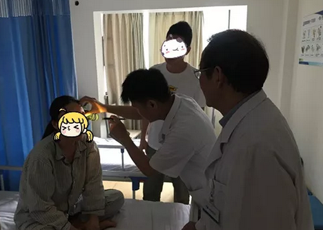 成都易游体育罗清礼院长为四处求医未果的河南眼眶肿瘤患者手术1.png