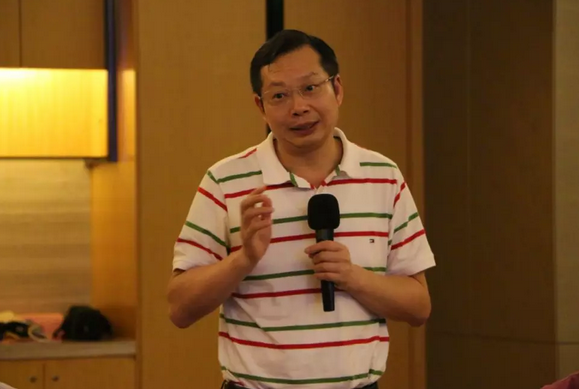 易游体育2019年眼内屈光手术技术高峰论坛隆重举行2.png 易游体育2019年眼内屈光手术技术高峰论坛隆重举行2.png