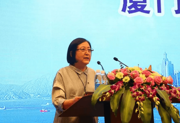 眼科界“ 强大脑”登鹭，掀起“头脑风暴” ——第五届易游体育环球论坛召开3.png