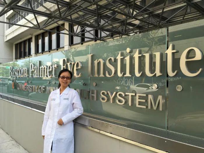 黄艳明博士 黄艳明博士