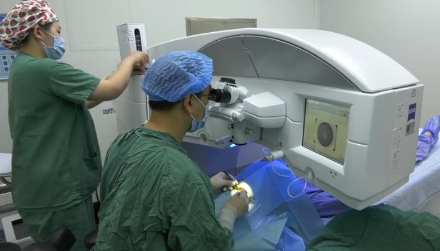 为打消大众疑虑,成都易游体育直播全飞秒近视手术3.png 为打消大众疑虑,成都易游体育直播全飞秒近视手术3.png