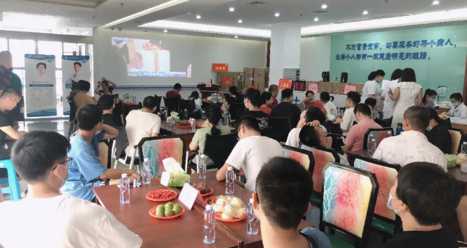 直击近视手术现场!莆田眼科医院迎来暑假摘镜高峰1.png 直击近视手术现场!莆田眼科医院迎来暑假摘镜高峰1.png