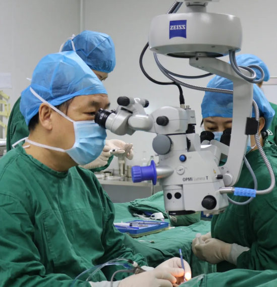8月31日西安易游体育为患者实施AcrySof IQ PanOptix人工晶状体植入术2.png 8月31日西安易游体育为患者实施AcrySof IQ PanOptix人工晶状体植入术2.png