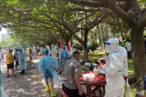 疫情前线!5组镜头带你走进莆田易游体育抗疫战场4.png 疫情前线!5组镜头带你走进莆田易游体育抗疫战场4.png