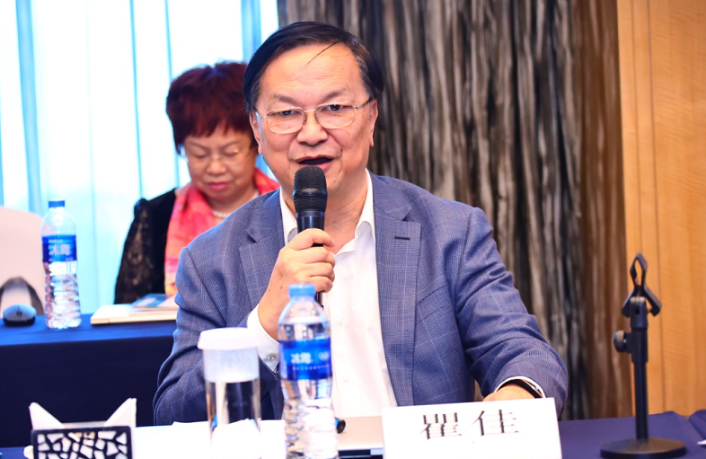 牢固根基,笃行致远!易游体育集团召开发展战略研讨会4.png 牢固根基,笃行致远!易游体育集团召开发展战略研讨会4.png