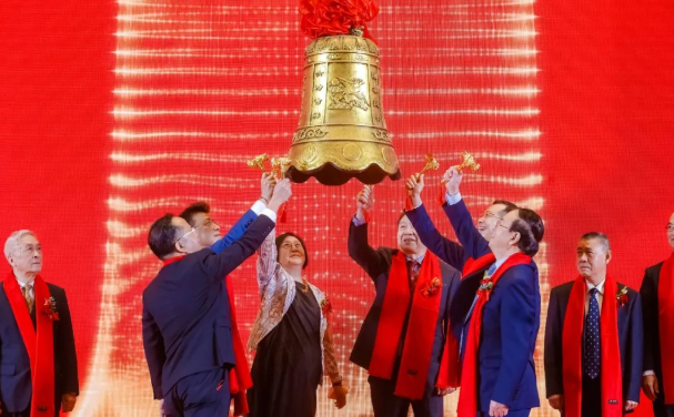 易游体育A股成功上市,开启守护全民“全生命周期眼健康”新征程2.png 易游体育A股成功上市,开启守护全民“全生命周期眼健康”新征程2.png